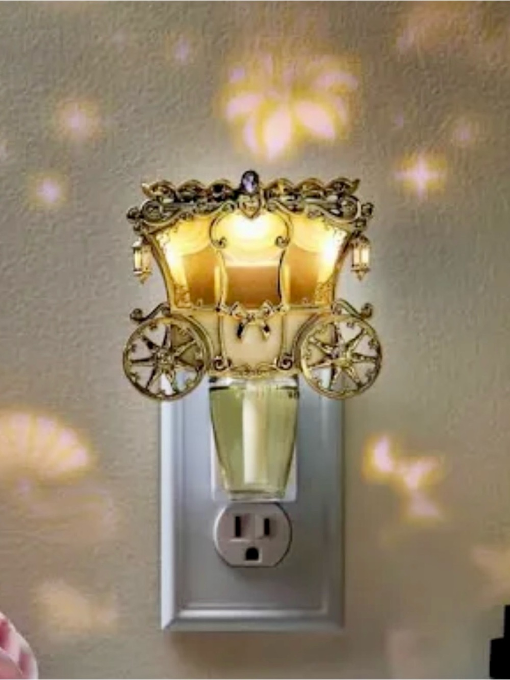 Bath & Body Works Gold Carriage Nightlight Wall Plug